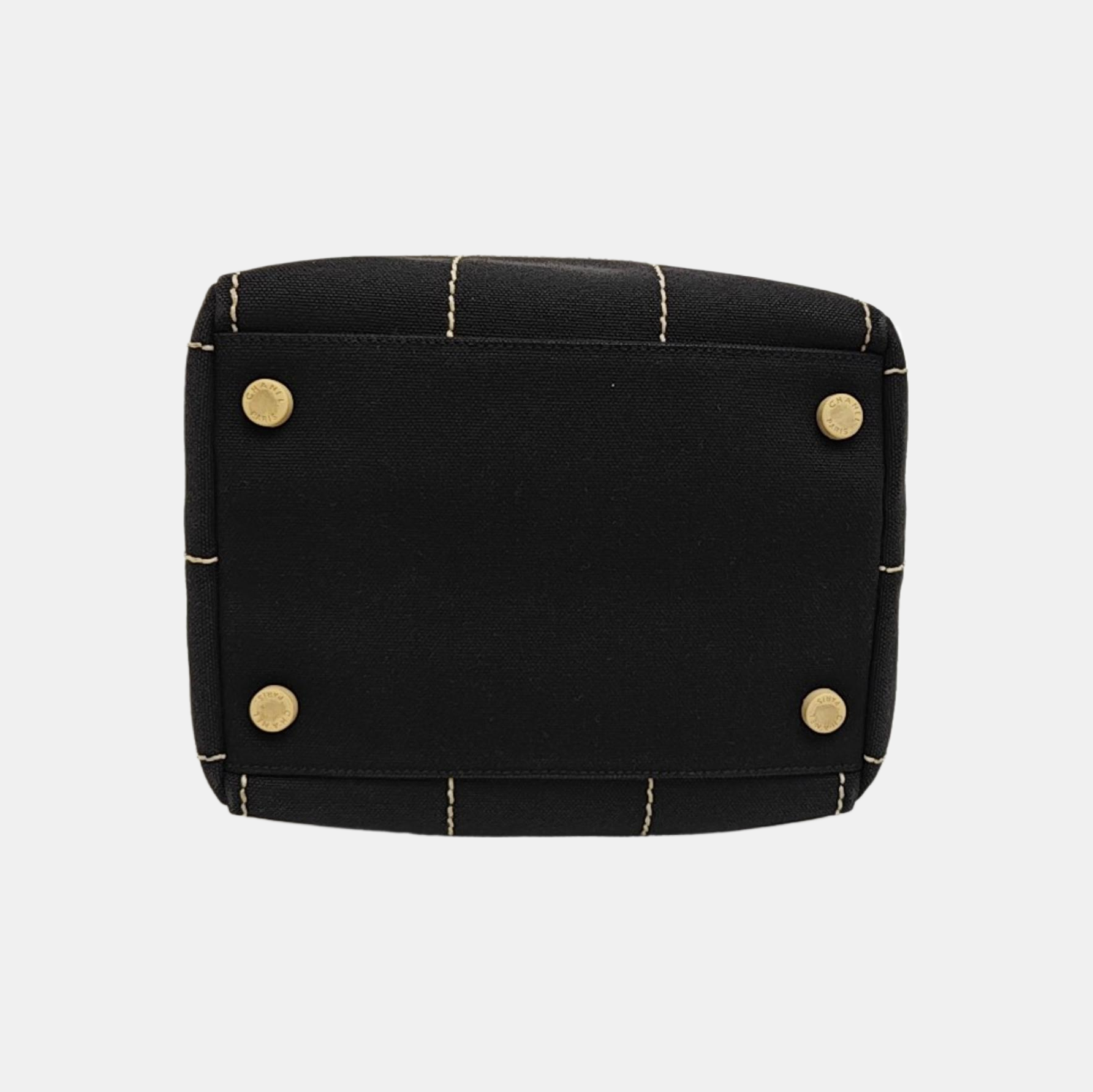 SQUARE STITCH Canvas Black