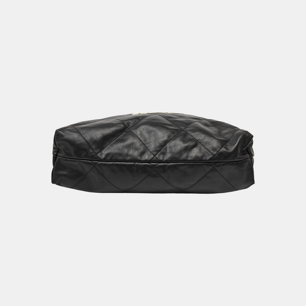CHANEL 22 Medium Quilted Calfskin Black