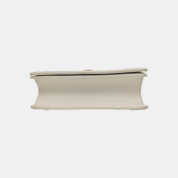 Diorama Medium Cannage Calfskin White
