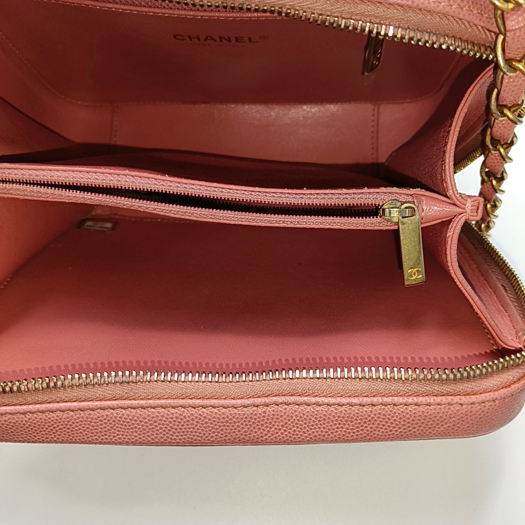 FILIGREE Quilted Grained Calfskin Red