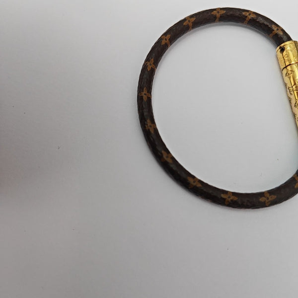 CONFIDENTIEL Metal Brown Bangle