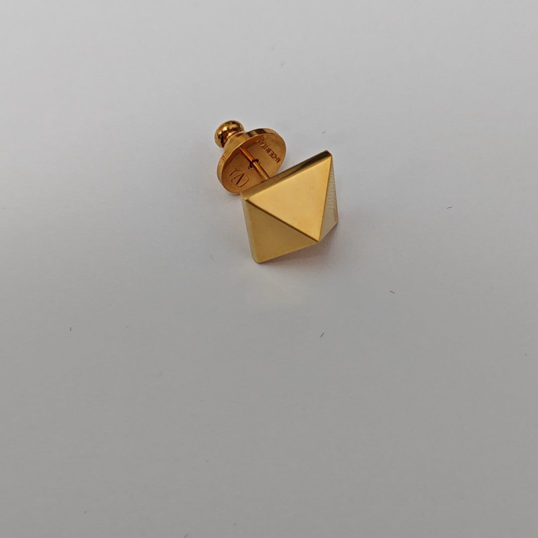 Metal Gold Stud Earrings