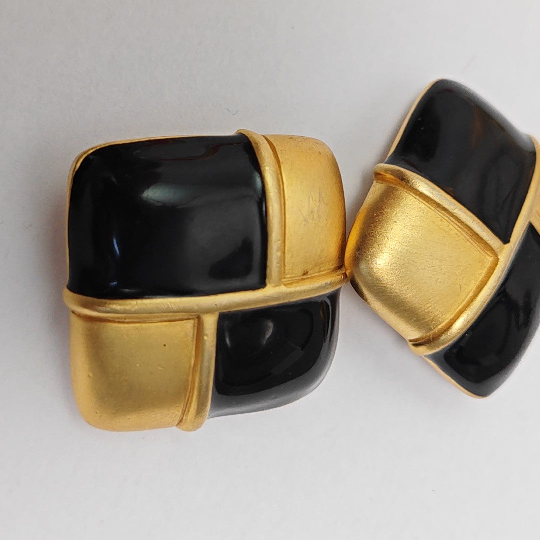 Metal Black Clip On Earrings