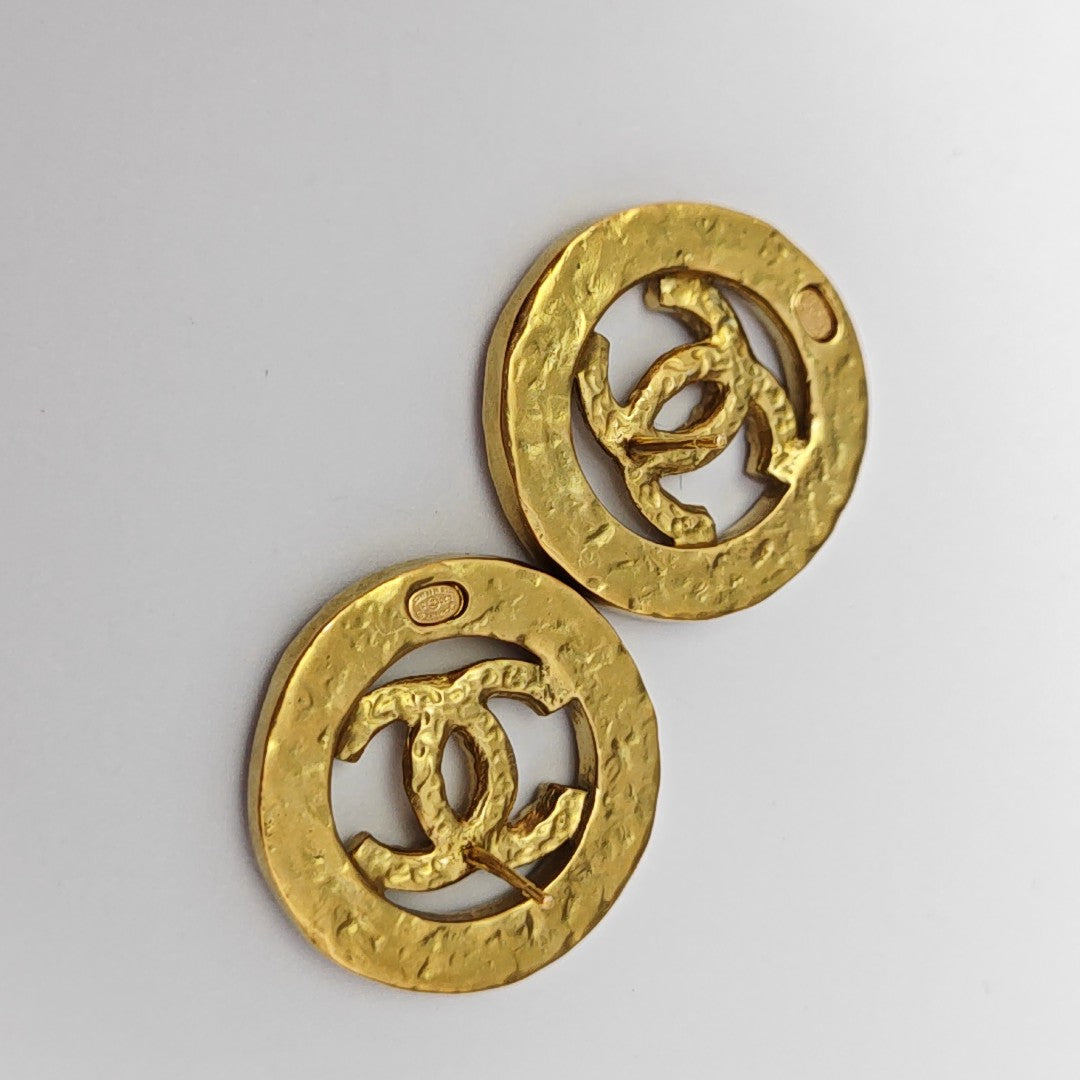Metal Gold Stud Earrings