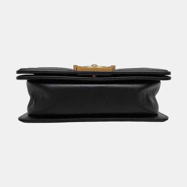 Authenticated pre-owned  BOY CHANEL Small Quilted Calfskin Black - Shoulder Bag at Looply