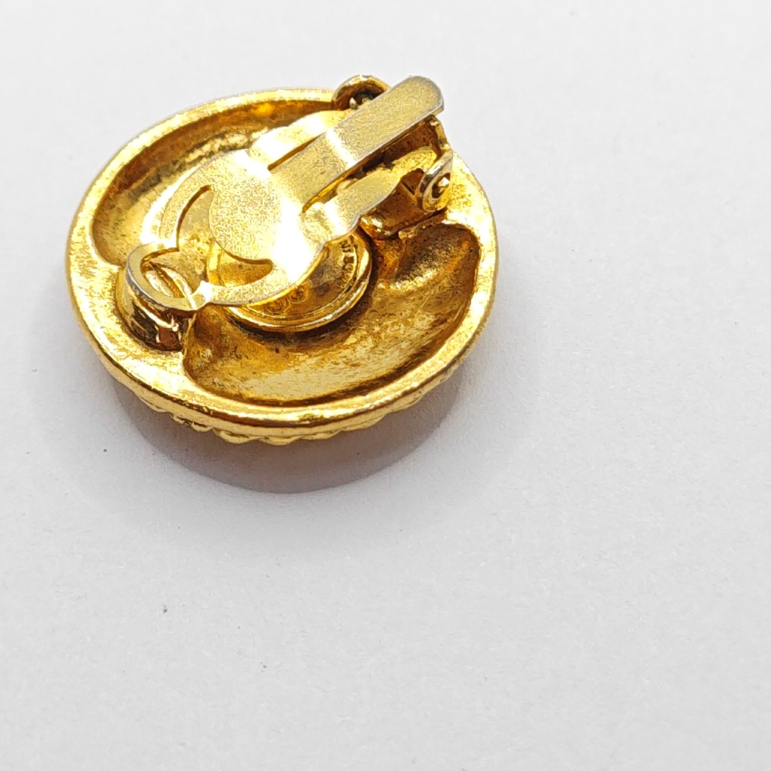 Metal Gold Clip On Earrings