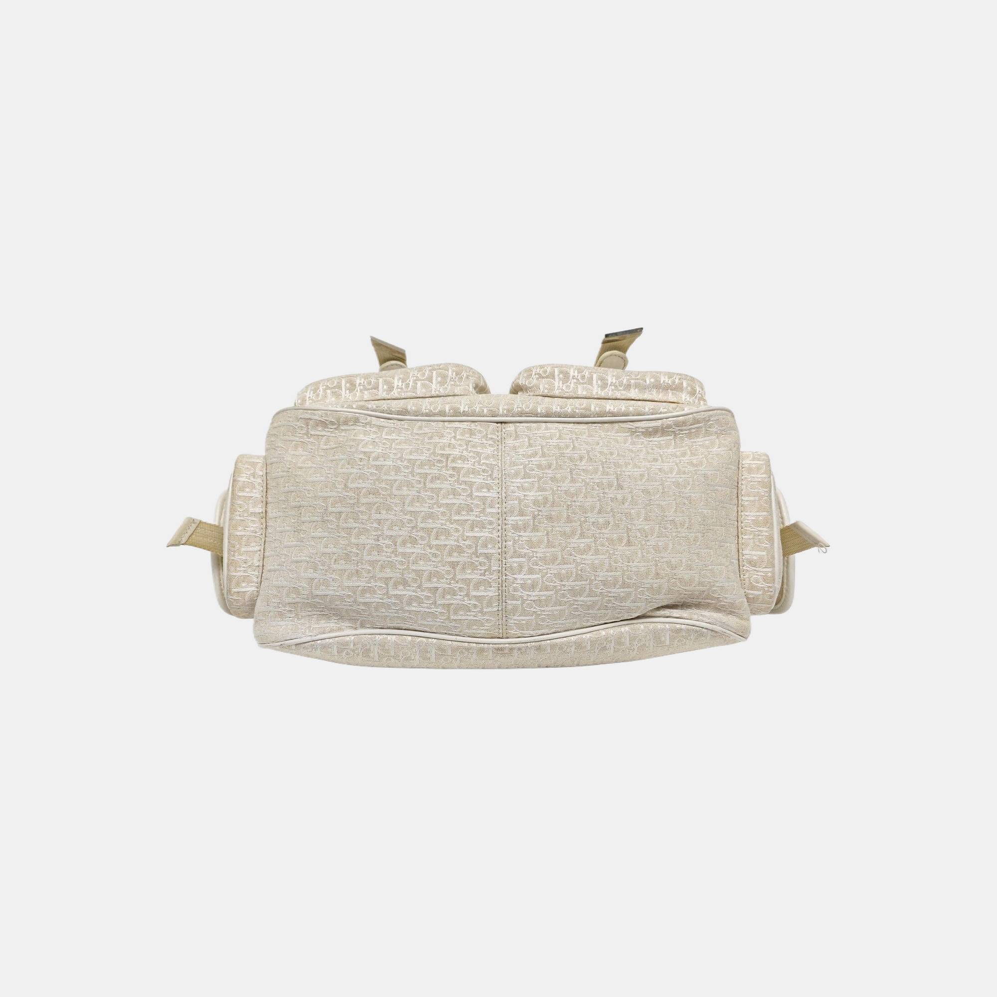 Street Chic Oblique Nylon White