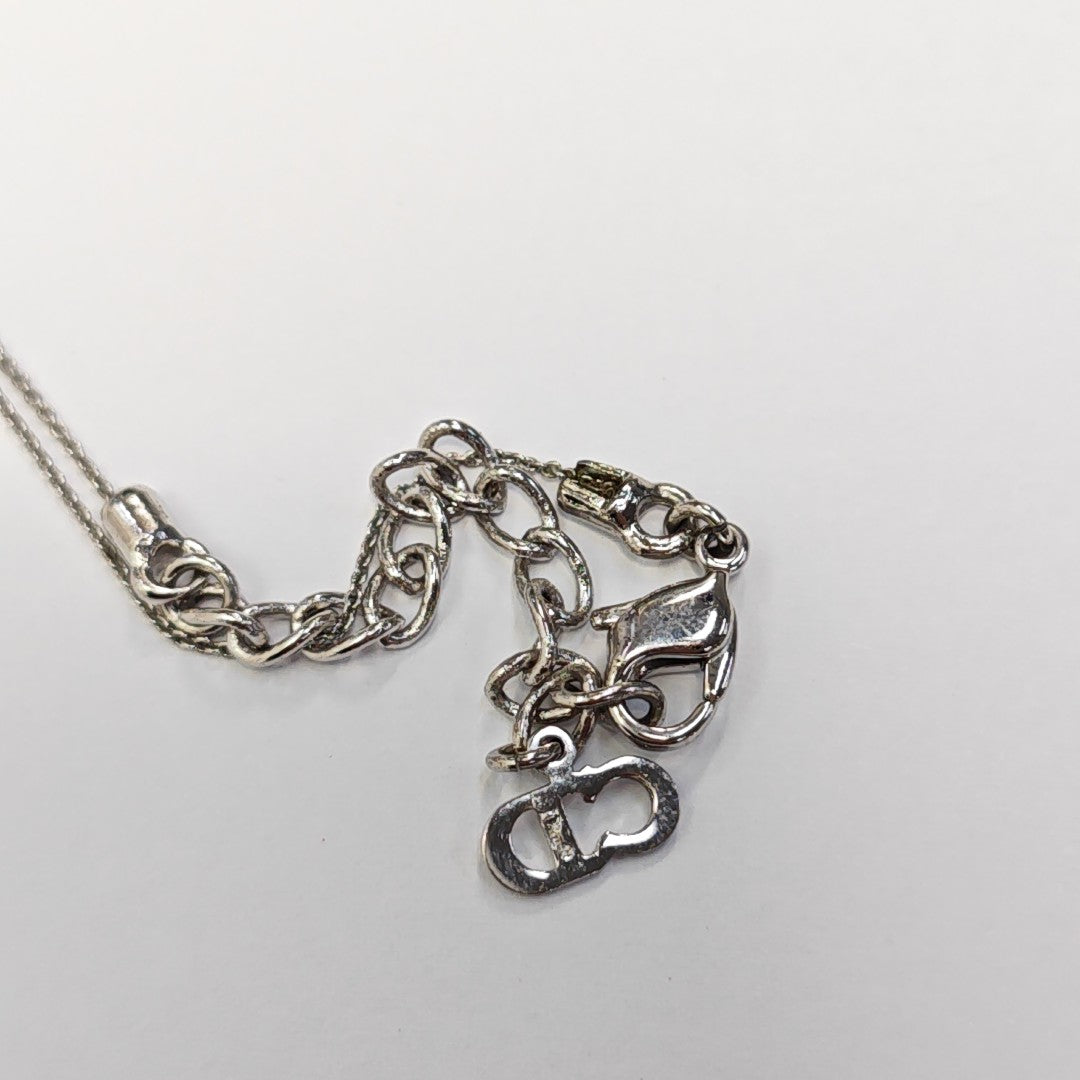 CD Swing Metal Silver Necklace