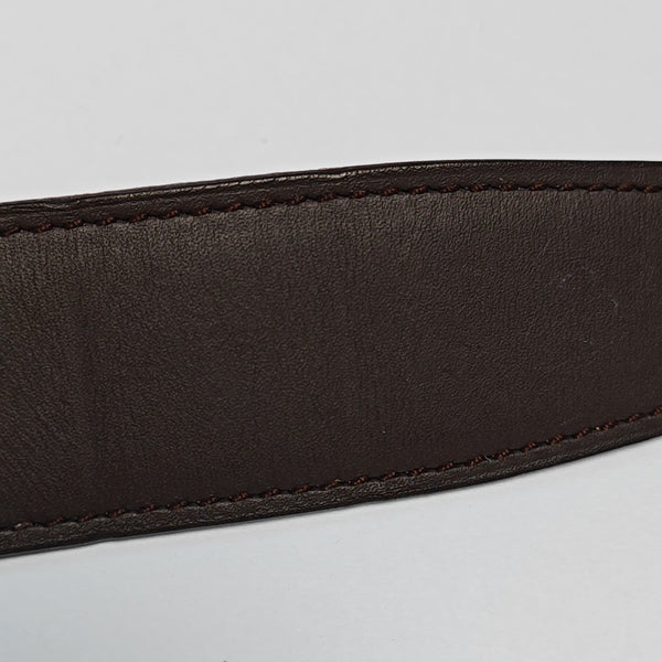 Cinturón de cuero marrón oscuro