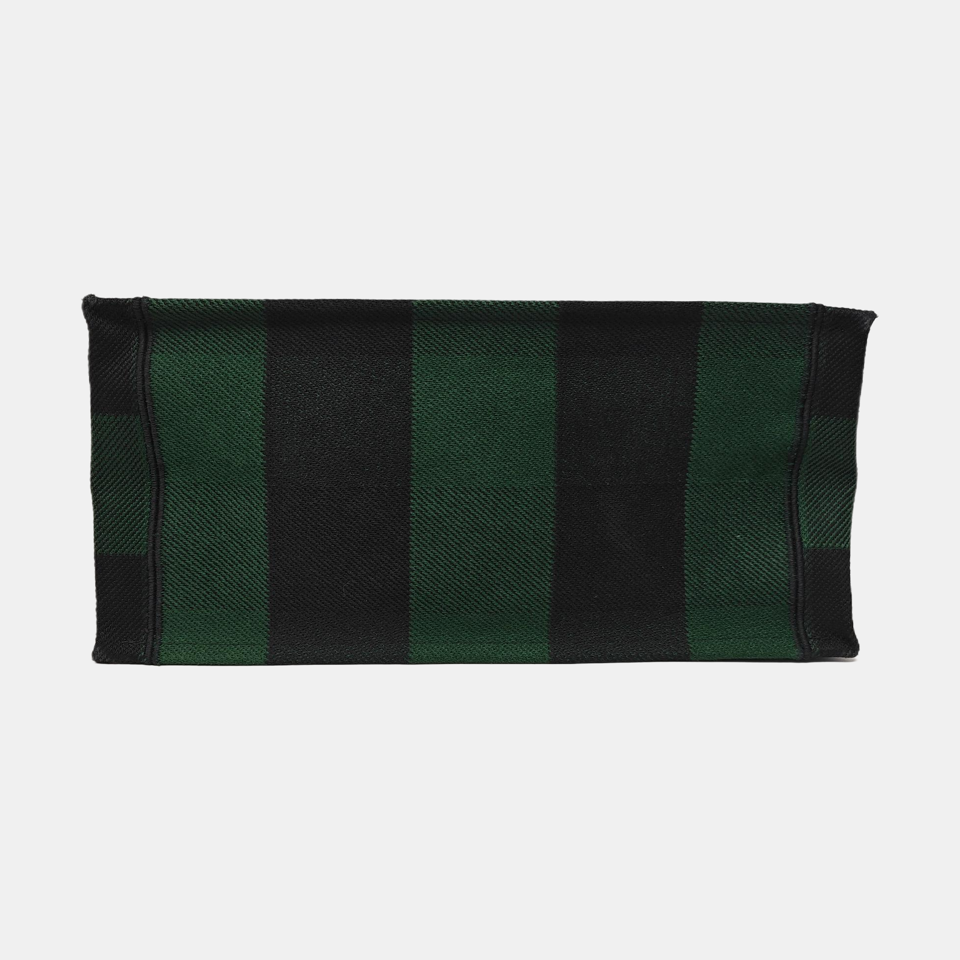 Authenticated pre-owned  Book Tote Medium Canvas Green - Tote Bag at Looply
