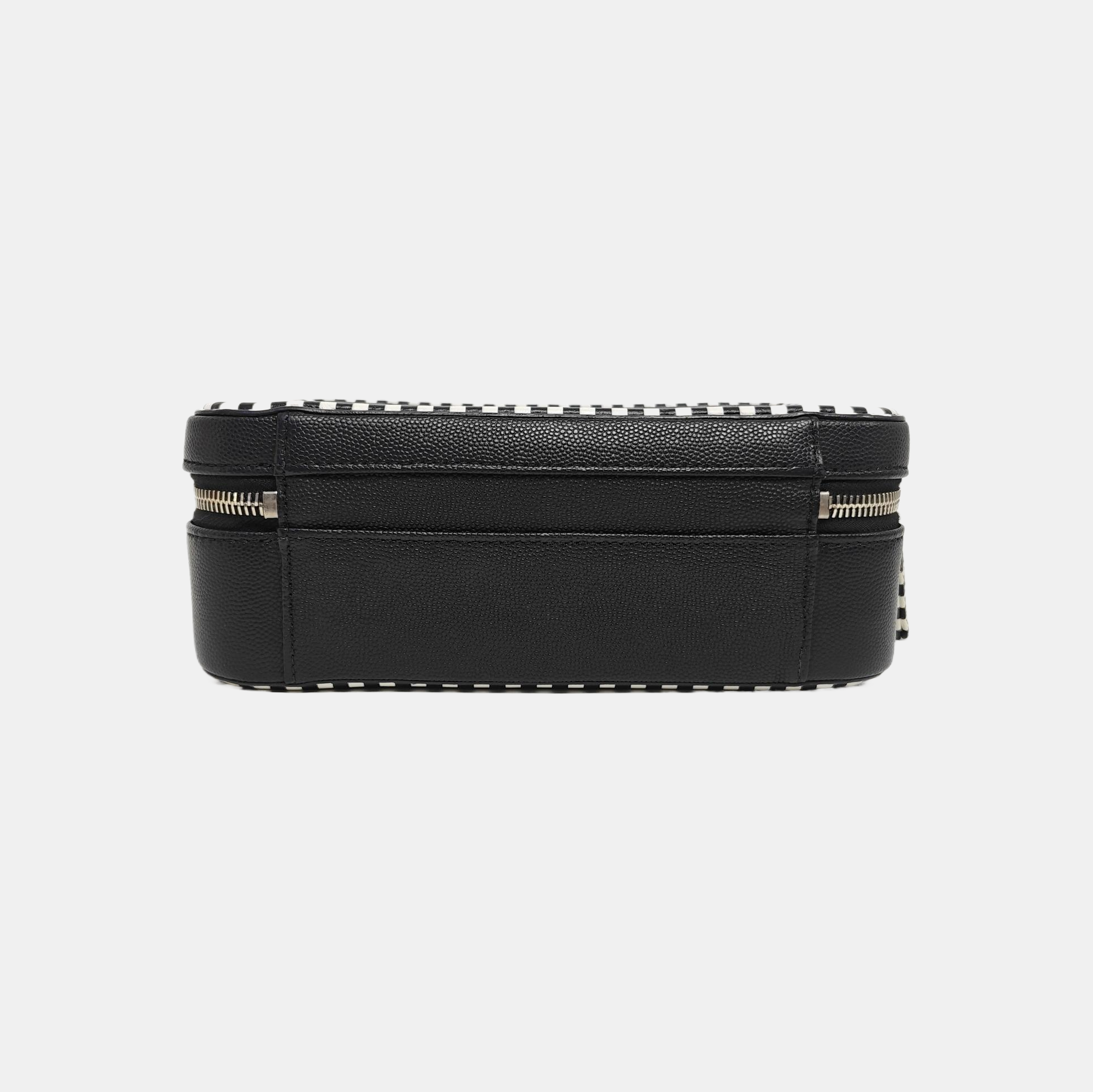 Authenticated pre-owned  FILIGREE Medium Quilted Grained Calfskin Black - Shoulder Bag at Looply