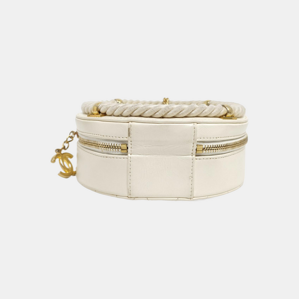 ROUND Quilted Calfskin White