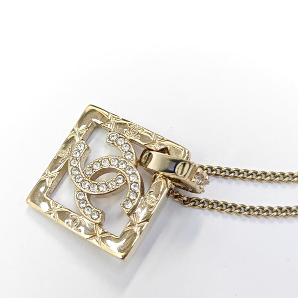 Metal Gold Necklace