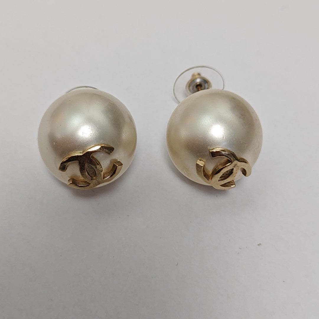 Metal White Stud Earrings