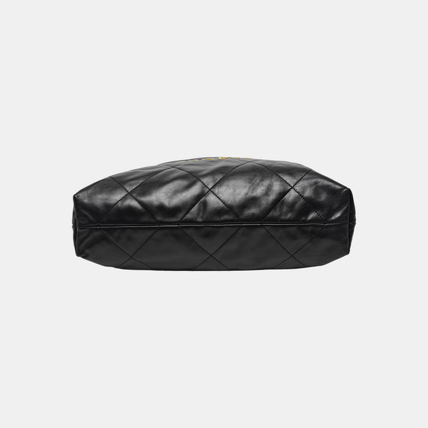 CHANEL 22 Medium Quilted Calfskin Black