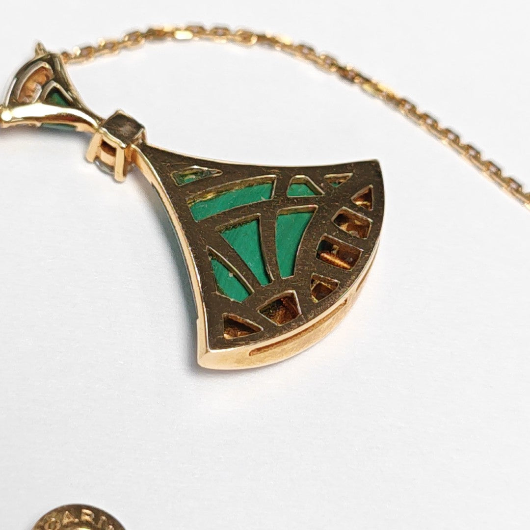 DIVAS' DREAM 18k Rose Gold Green Necklace