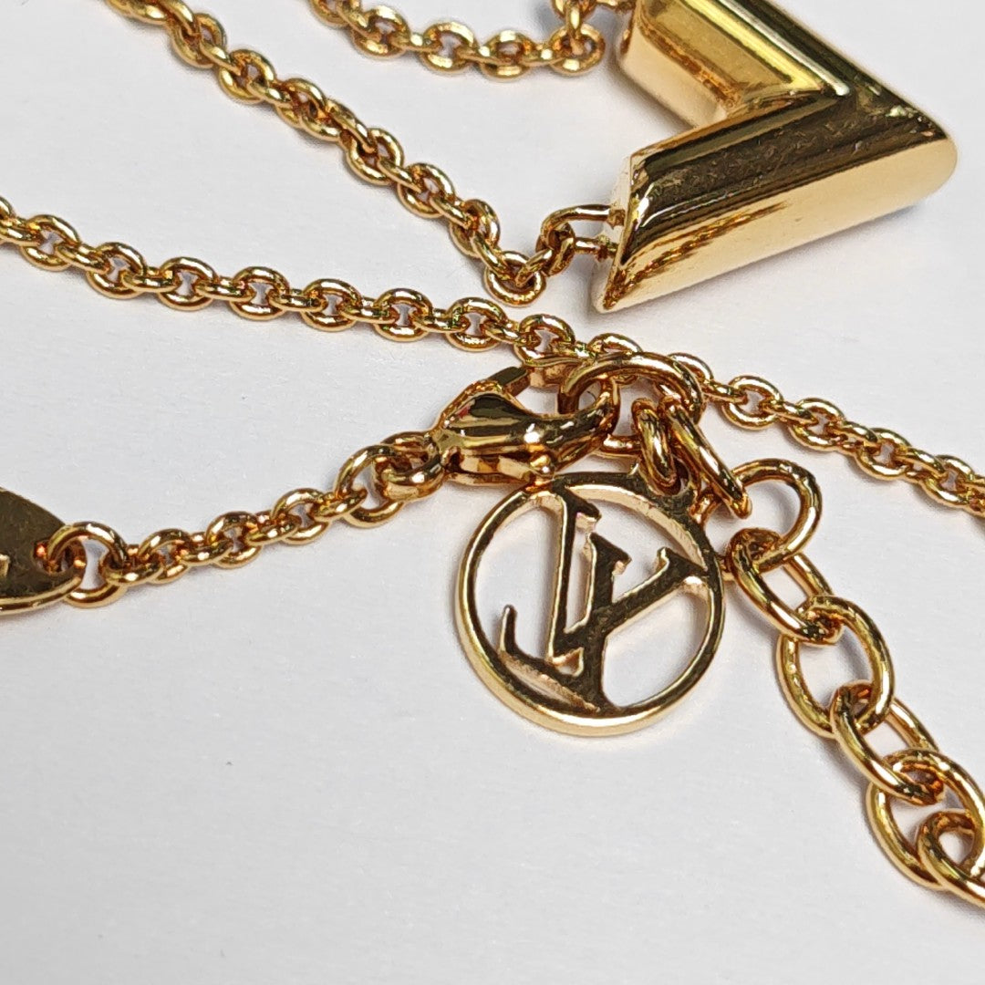LV &amp; ME Metal Gold Necklace
