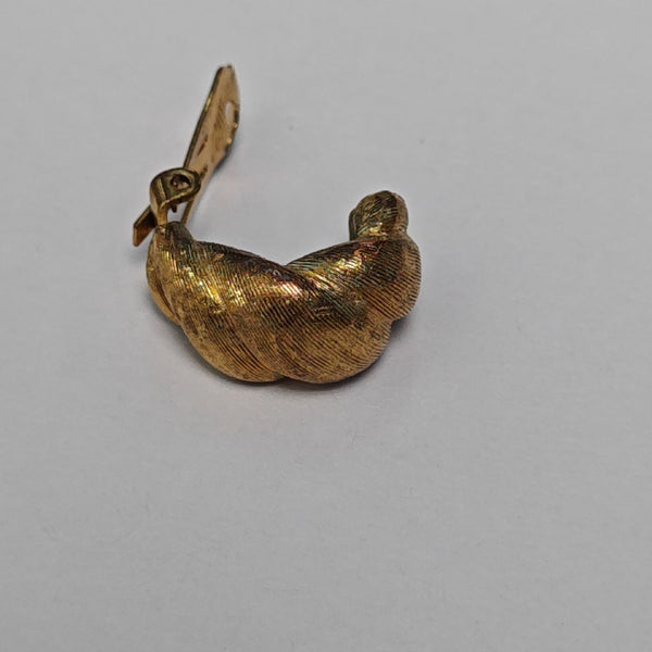 Twist Round Metal Gold Clip On Earrings