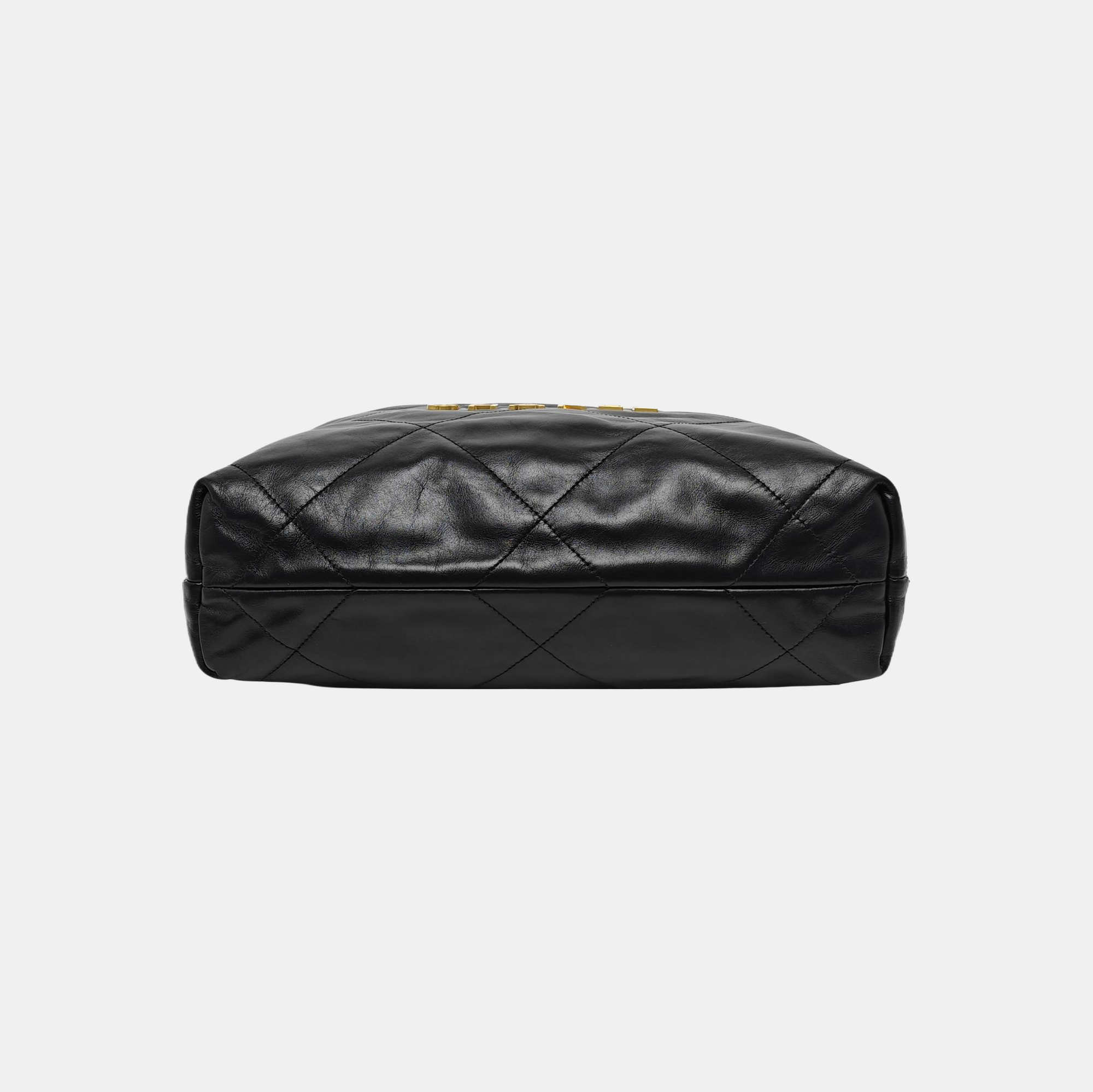 CHANEL 22 Small Quilted Calfskin Black