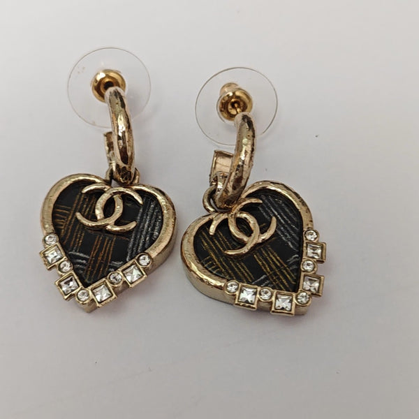 Metal Black Stud Earrings