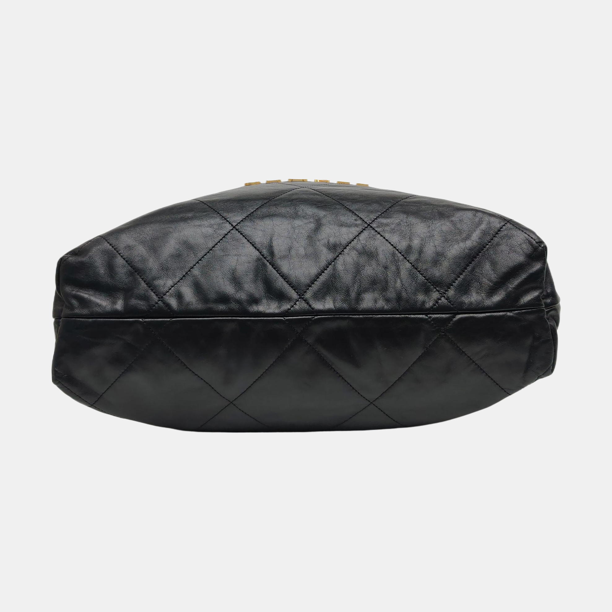 CHANEL 22 Large Quilted Calfskin Black