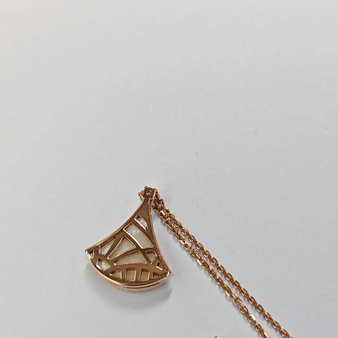 DIVAS' DREAM 18k Rose Gold Necklace