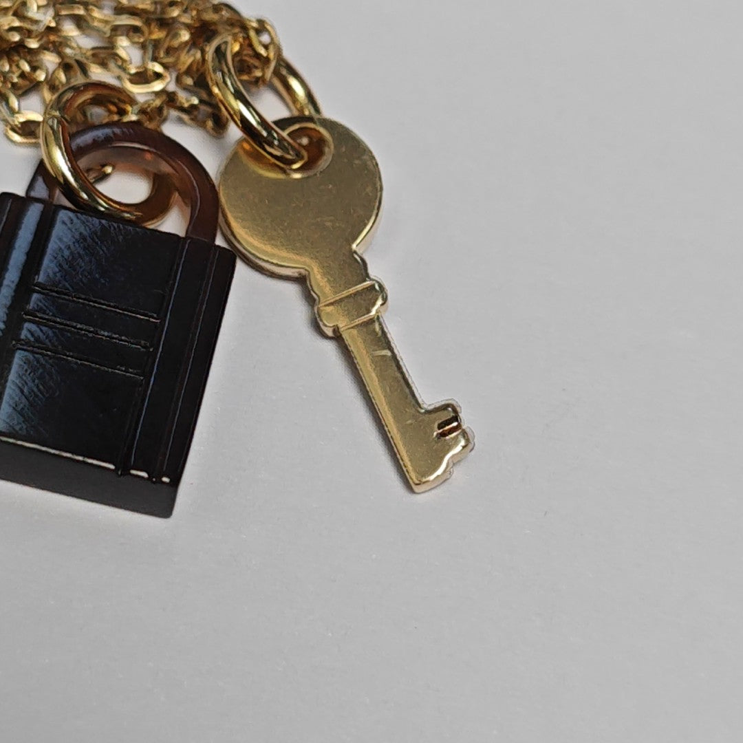 Amulette Metal Gold Necklace