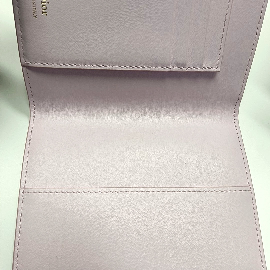 Salon  Médaillon Calfskin Pink Passport Holder