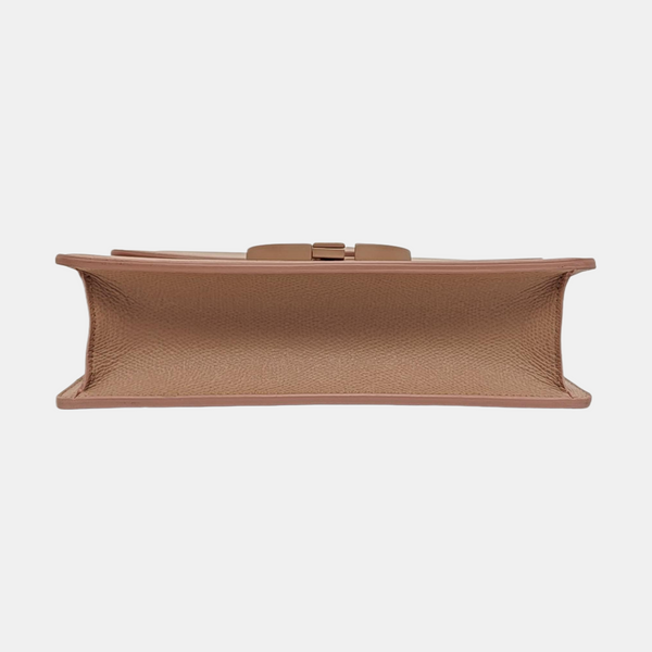 Authenticated pre-owned  30 Montaigne Calfskin Pink - Crossbody Bag at Looply