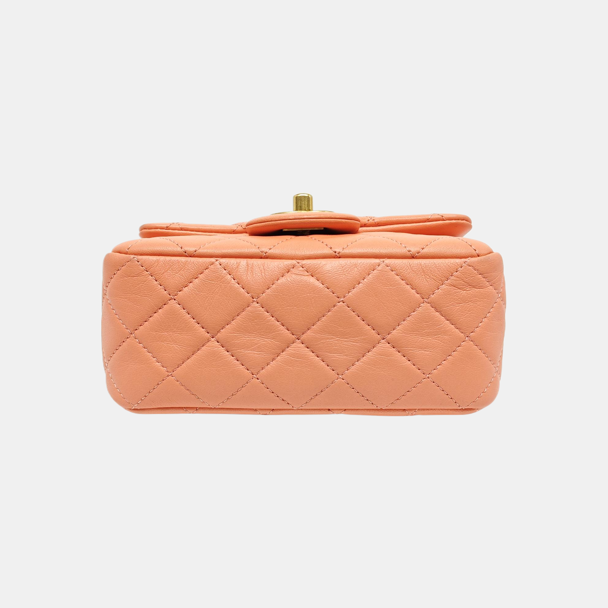 CLÁSICO CON SOLAPA Mini Piel de Cordero Acolchada Rosa