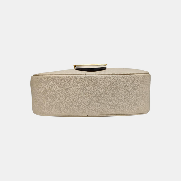 Buckle Calfskin Beige