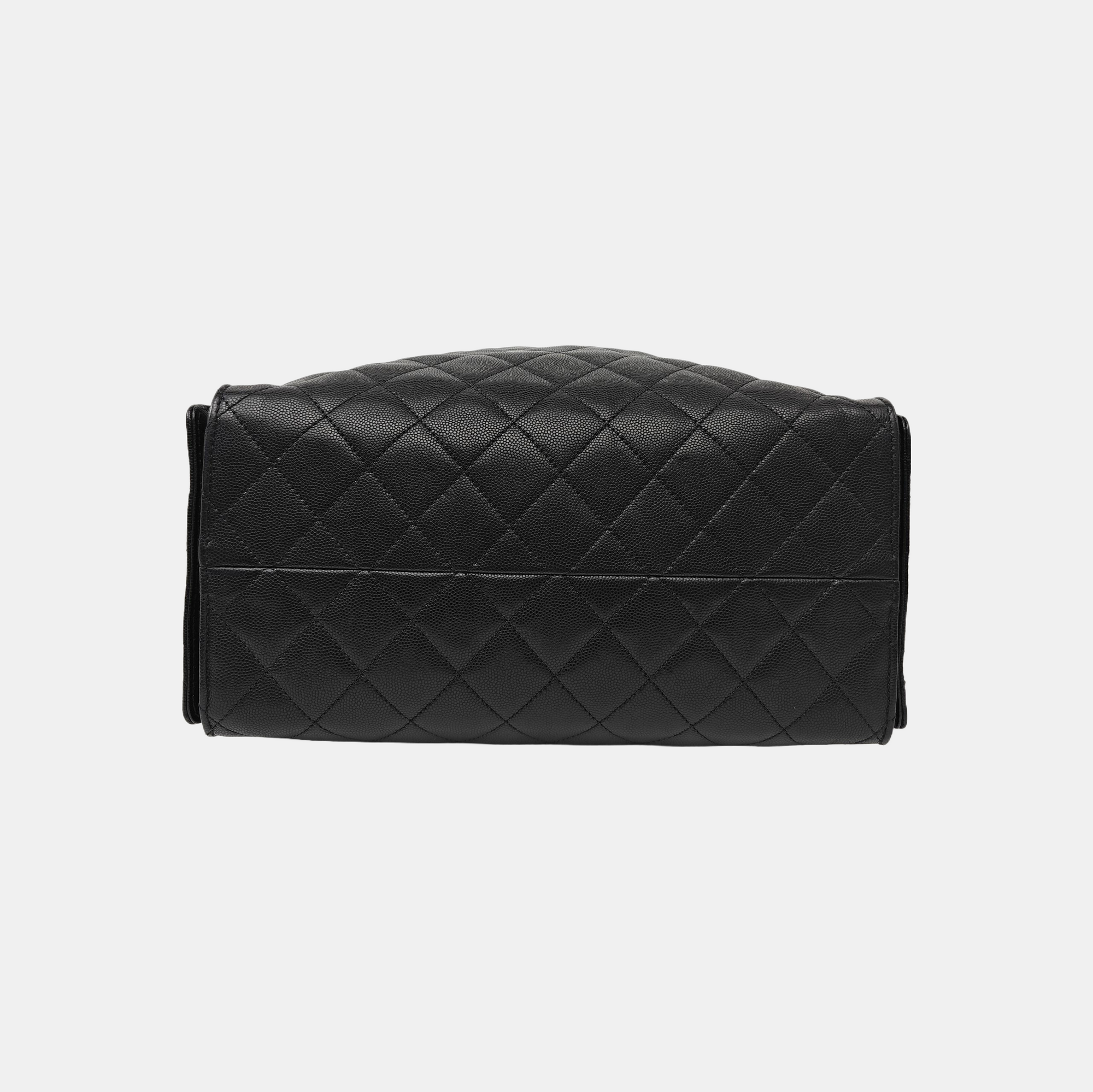 CHANEL 25 Medium Quilted Grained Calfskin Black
