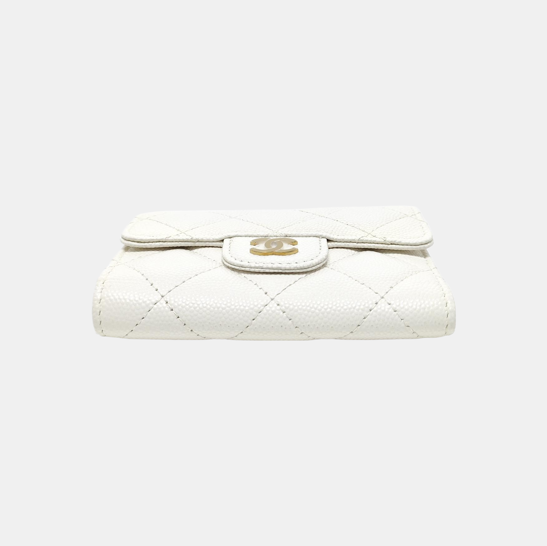 CLASSIC FLAP Quilted Grained Calfskin White Card Holder