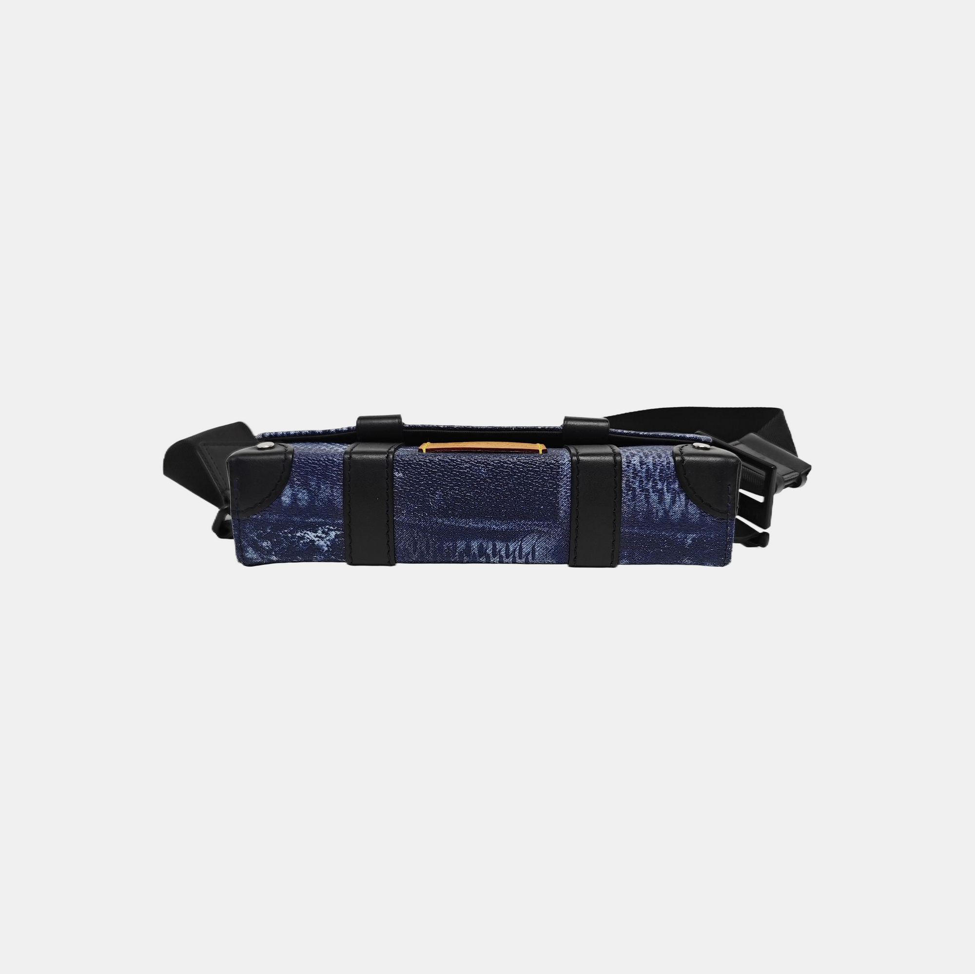 TRUNK Coated Canvas Blue