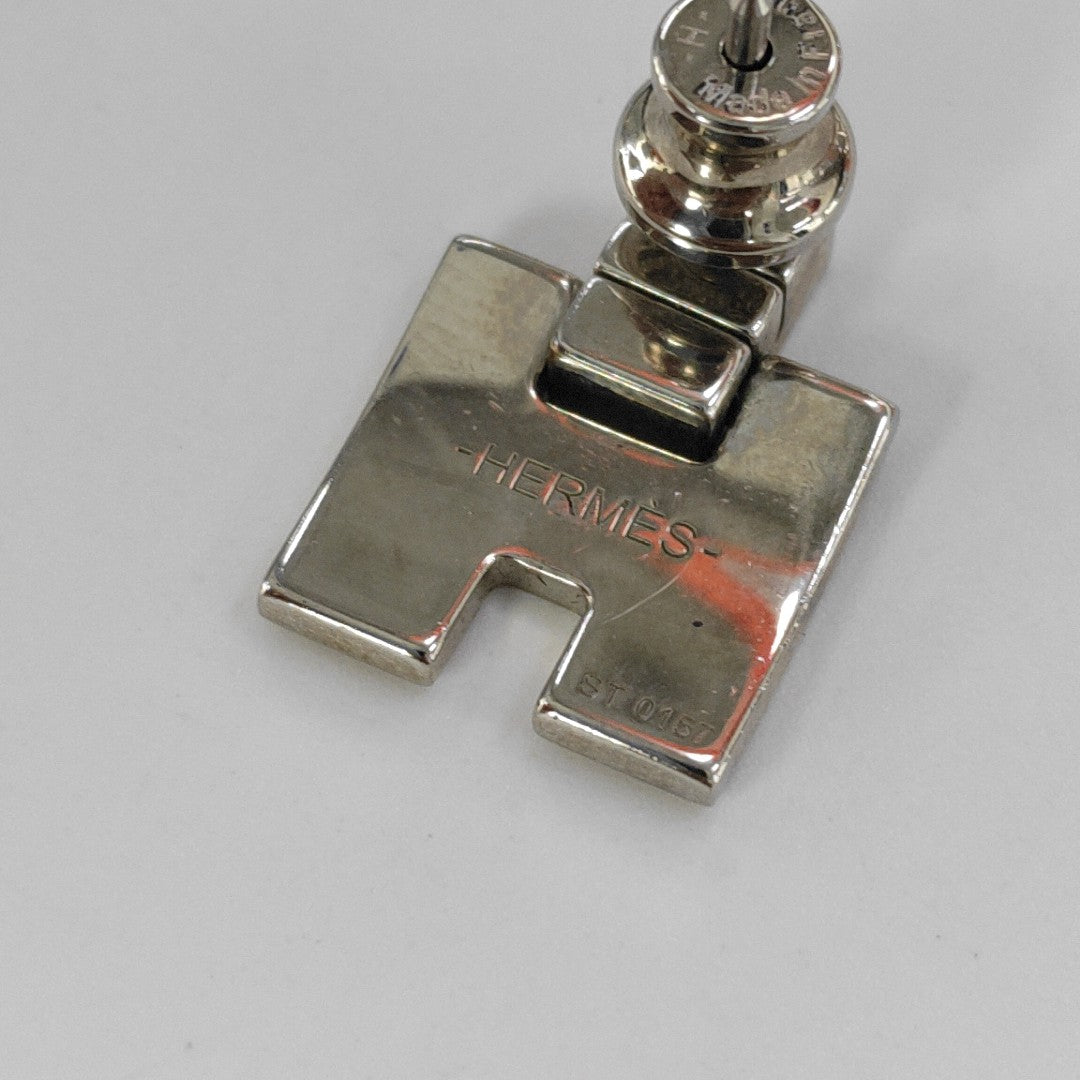 Eileen Metal Silver Stud Earrings
