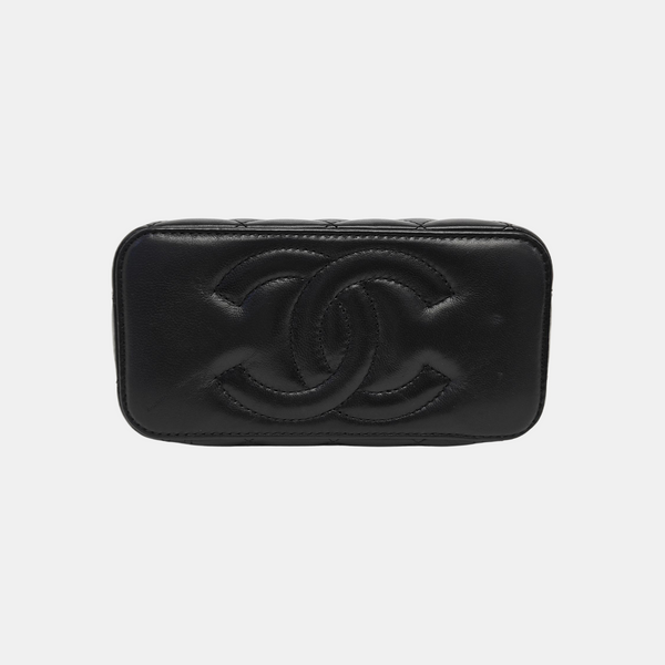 VANITY CASE Medium Quilted Lambskin Black