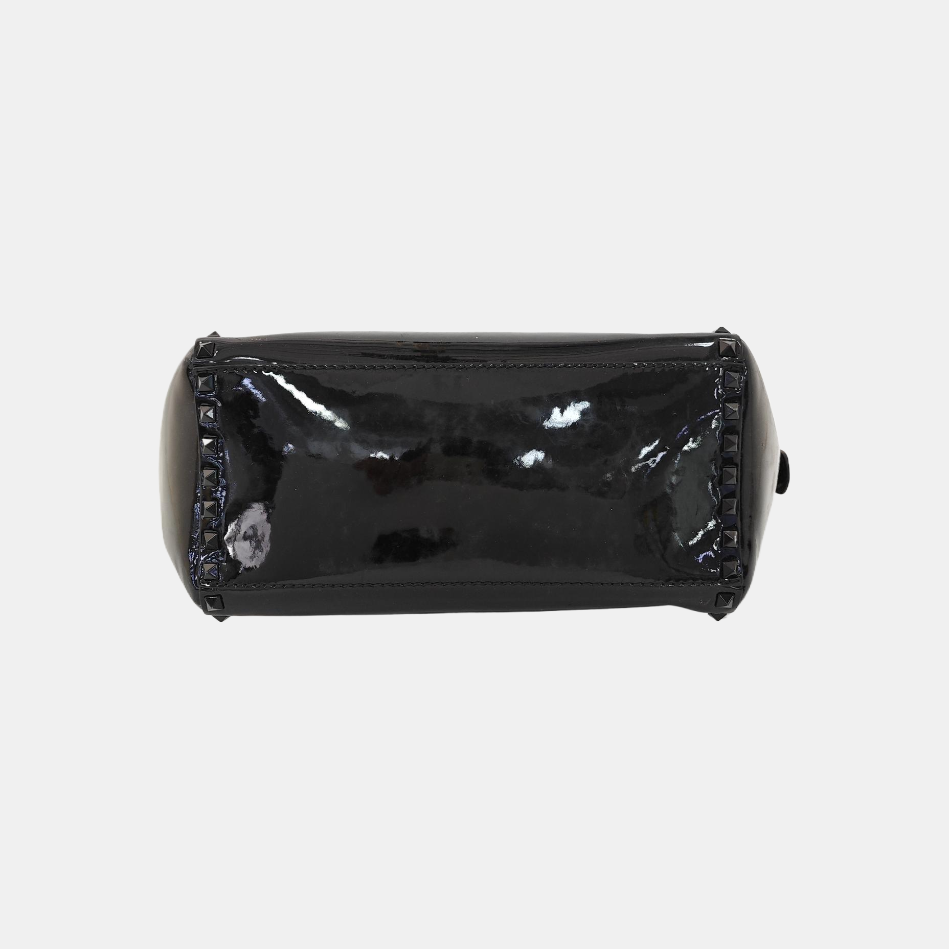 Rockstud Calfskin Black
