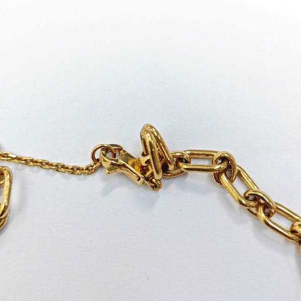 Collar de metal dorado