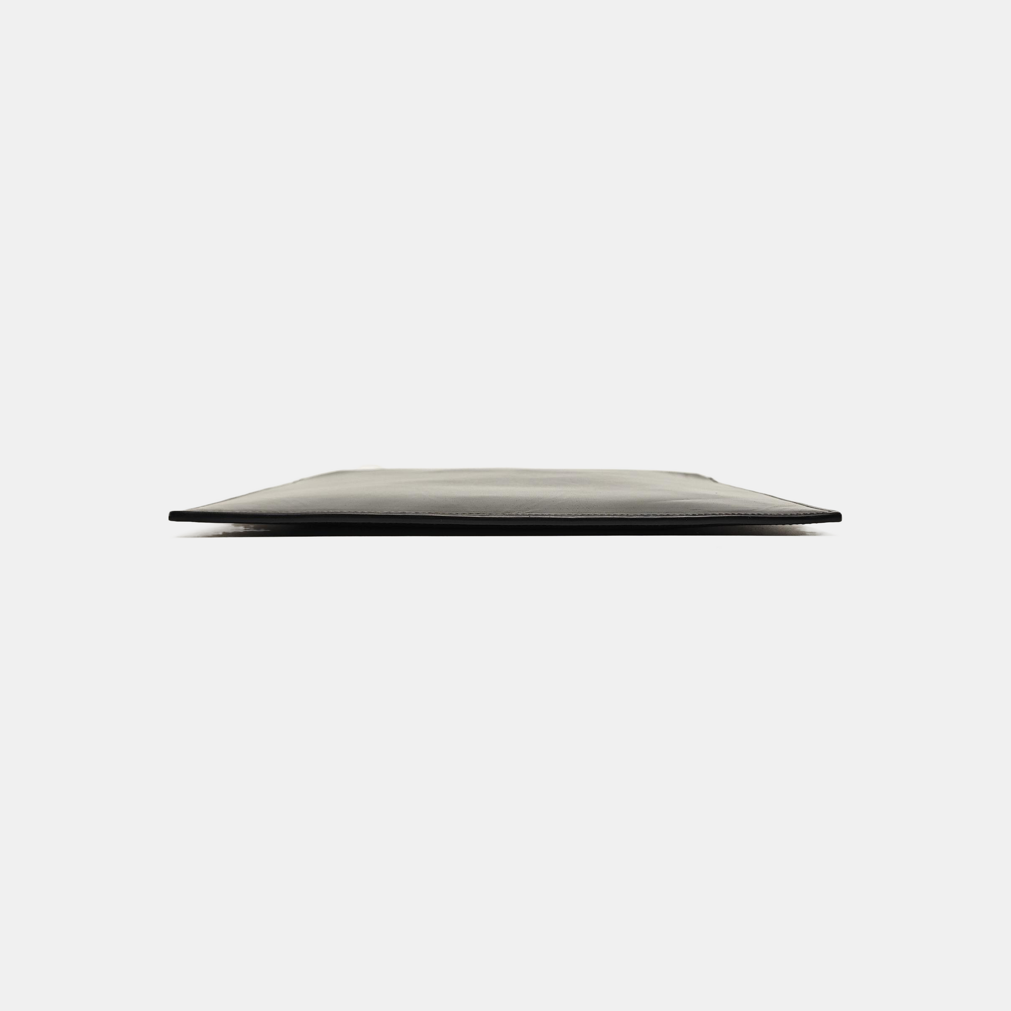 Calfskin Clutch Medium Black