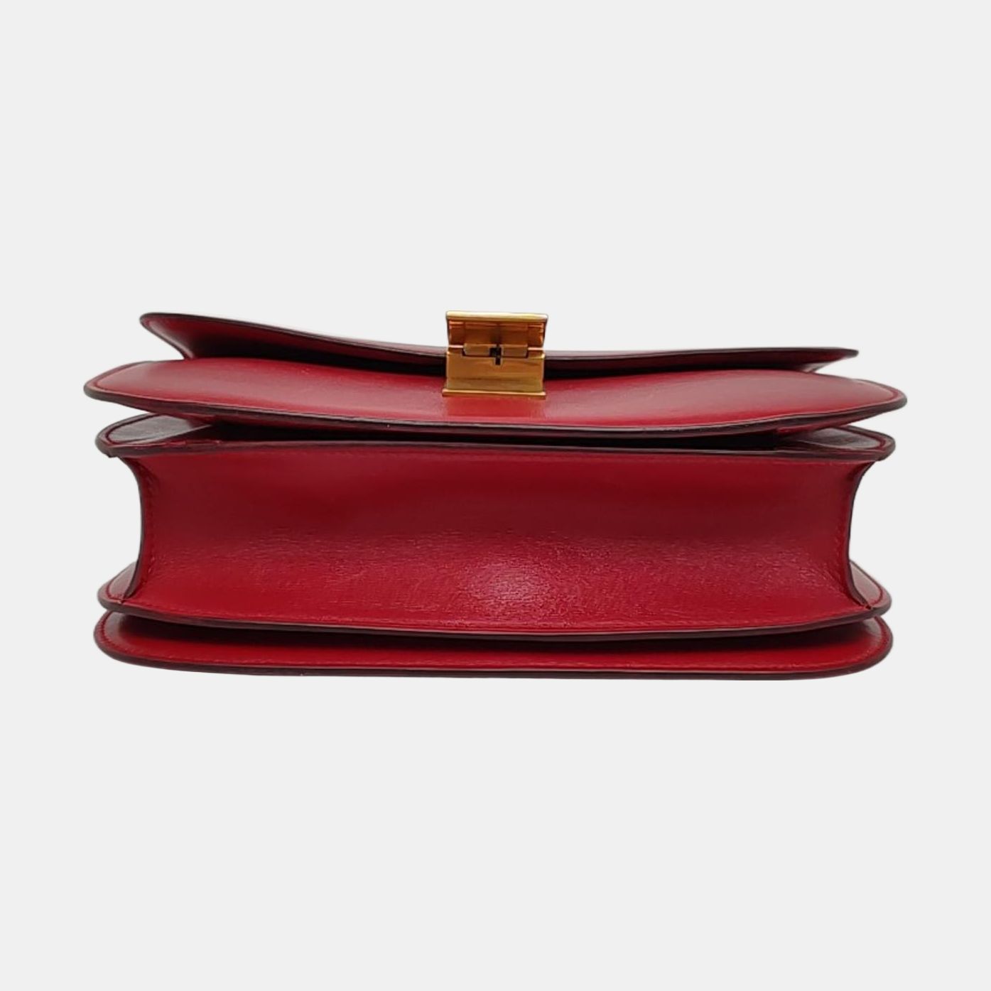 Authenticated pre-owned  CLASSIC BOX Medium Calfskin Red - Shoulder Bag at Looply