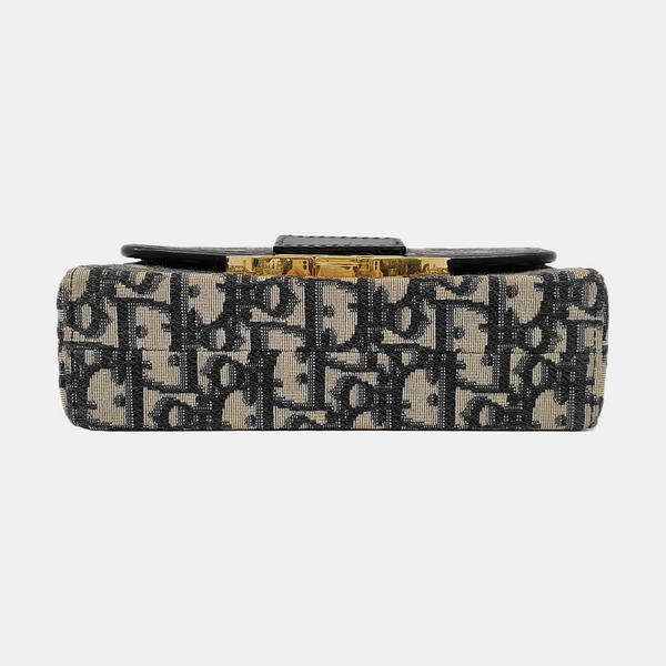 Authenticated pre-owned  30 Montaigne Oblique Canvas Blue - Clutch at Looply
