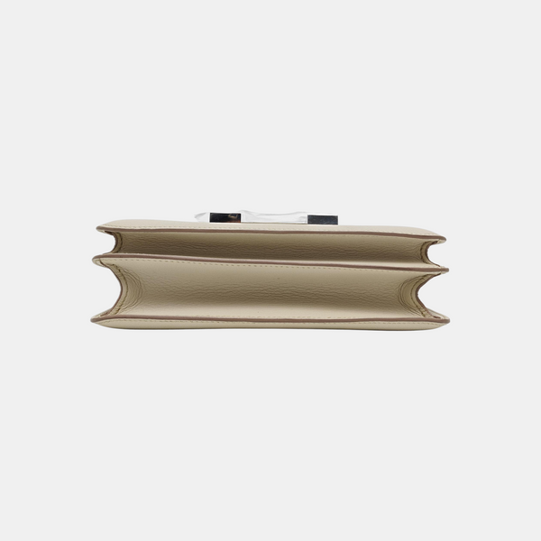 Constance 23 Evercolor White