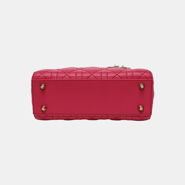 Lady Dior Pequeño Piel de Cordero Acolchada Rojo