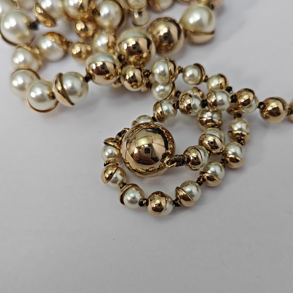 Faux Pearl White Necklace