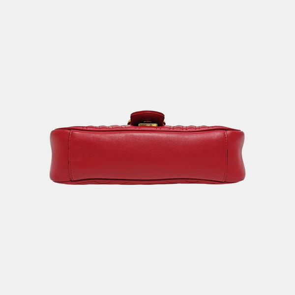 GG Marmont Mediana Piel Acolchada Roja