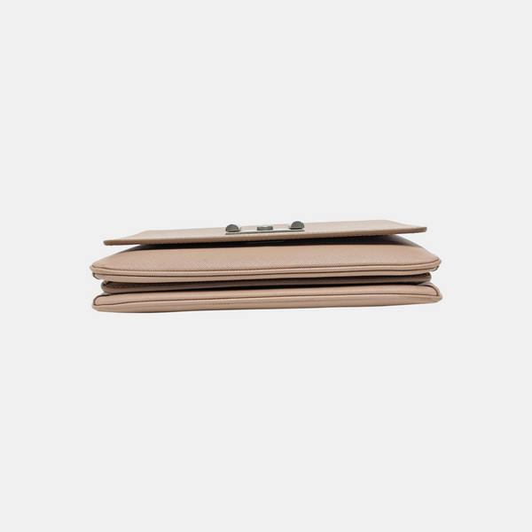 Closure Saffiano Calfskin Pink