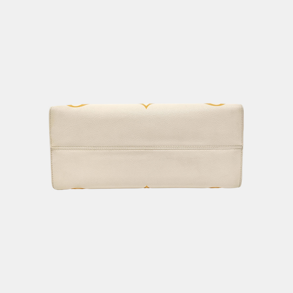 ONTHEGO MM Monogram Calfskin Beige