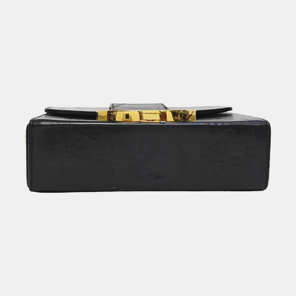 Authenticated pre-owned  30 Montaigne Calfskin Black - Shoulder Bag at Looply