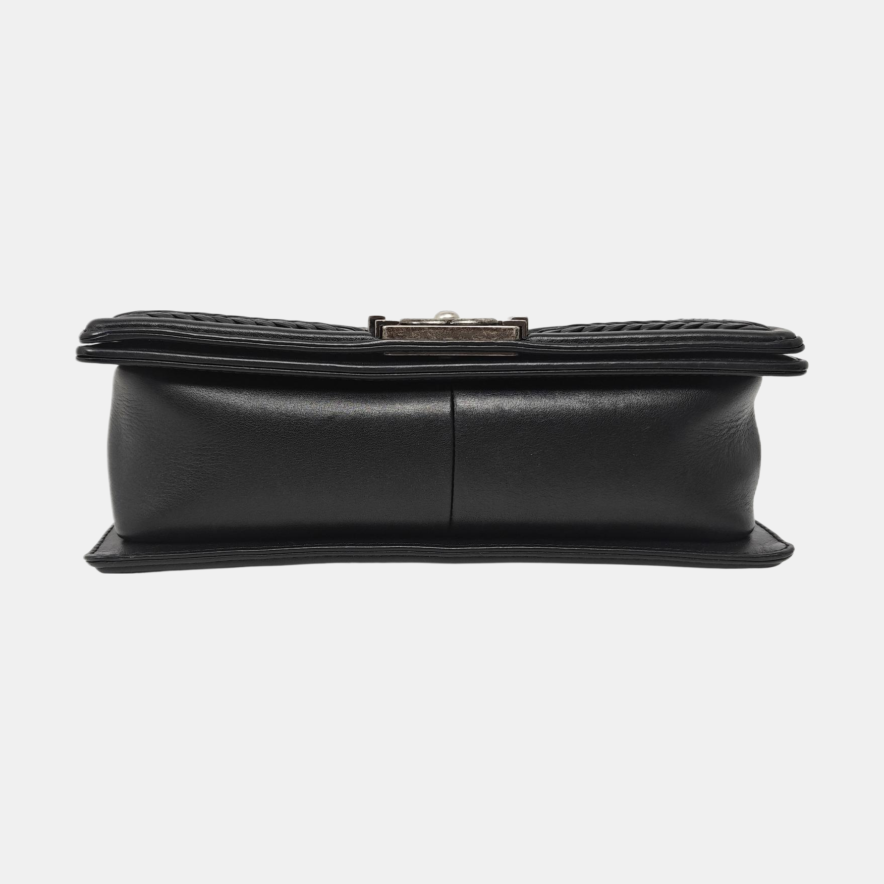 Authenticated pre-owned  BOY CHANEL Chevron, Quilted Calfskin Black - Shoulder Bag at Looply