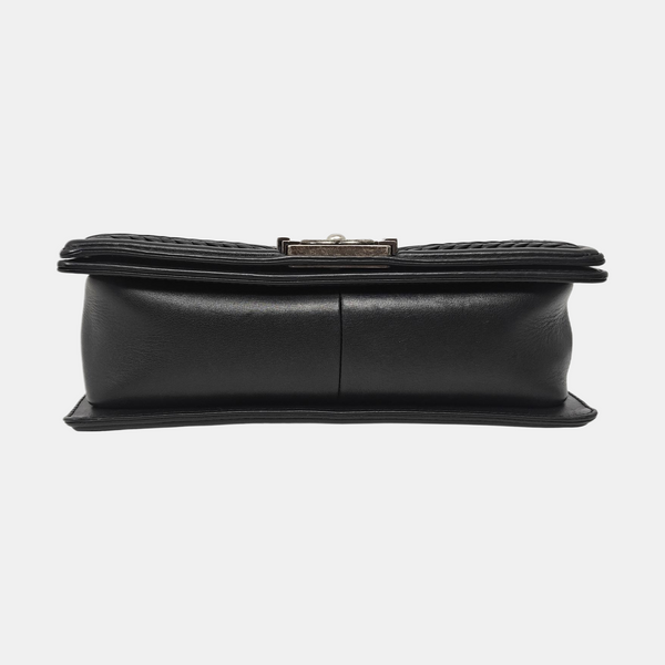 Authenticated pre-owned  BOY CHANEL Chevron, Quilted Calfskin Black - Shoulder Bag at Looply